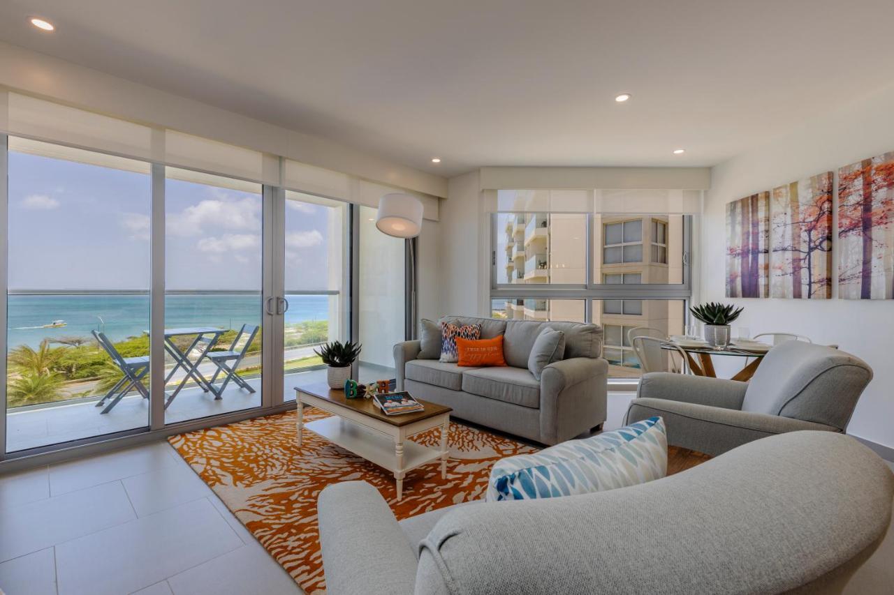 Azure Beach Residences Palm Beach Buitenkant foto