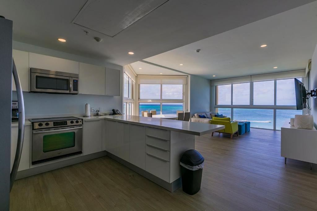 Azure Beach Residences Palm Beach Buitenkant foto