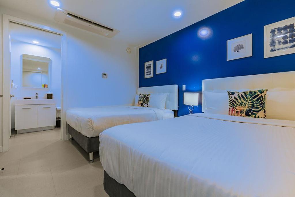 Azure Beach Residences Palm Beach Buitenkant foto